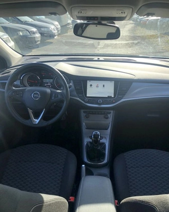 Opel Astra cena 29500 przebieg: 170000, rok produkcji 2017 z Poznań małe 407